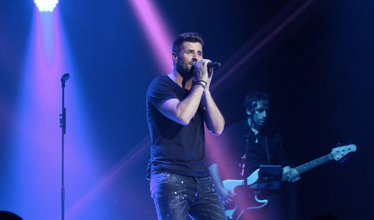 Marc Dupré lance le vidéoclip de sa nouvelle chanson « Rester Forts »