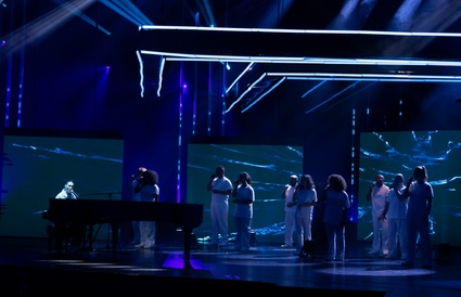 Image de l'article Charlotte Cardin casse la baraque à l'ADISQ avec une performance qui donne des frissons