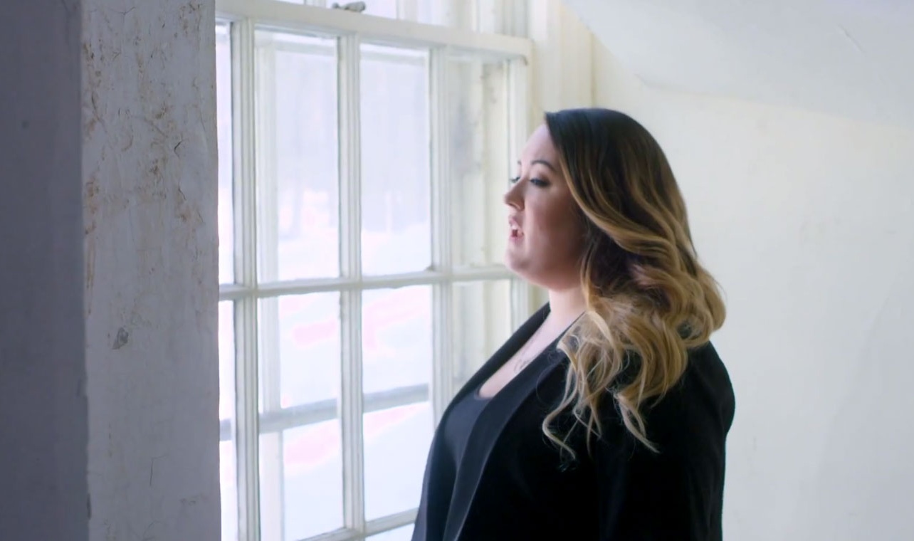 Un vidéoclip pour Nos derniers pas de Renée Wilkin de La voix