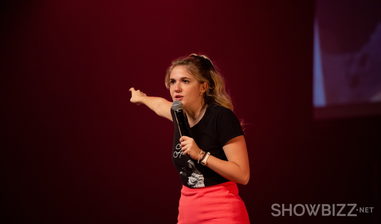 Première du premier one-man-show de Rosalie Vaillancourt
