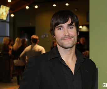 Sur le tapis rouge de 2 Frogs dans l'ouest