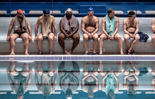 Une scène du film Le grand bain