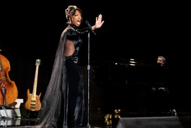 Une scène du film Whitney Houston : I Wanna Dance with Somebody Une scène du film Whitney Houston : I Wanna Dance with Somebody