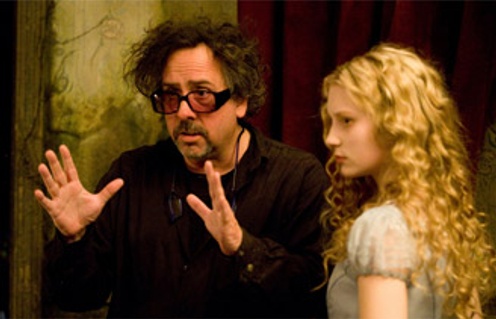Tim Burton et Mia Wasikowska sur le plateau de Alice in Wonderland