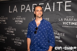 Sur le tapis rouge du film La parfaite victime