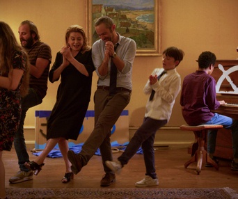 Une scène du film Fête de famille