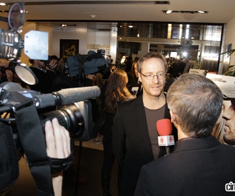 Sur le tapis rouge de Décharge