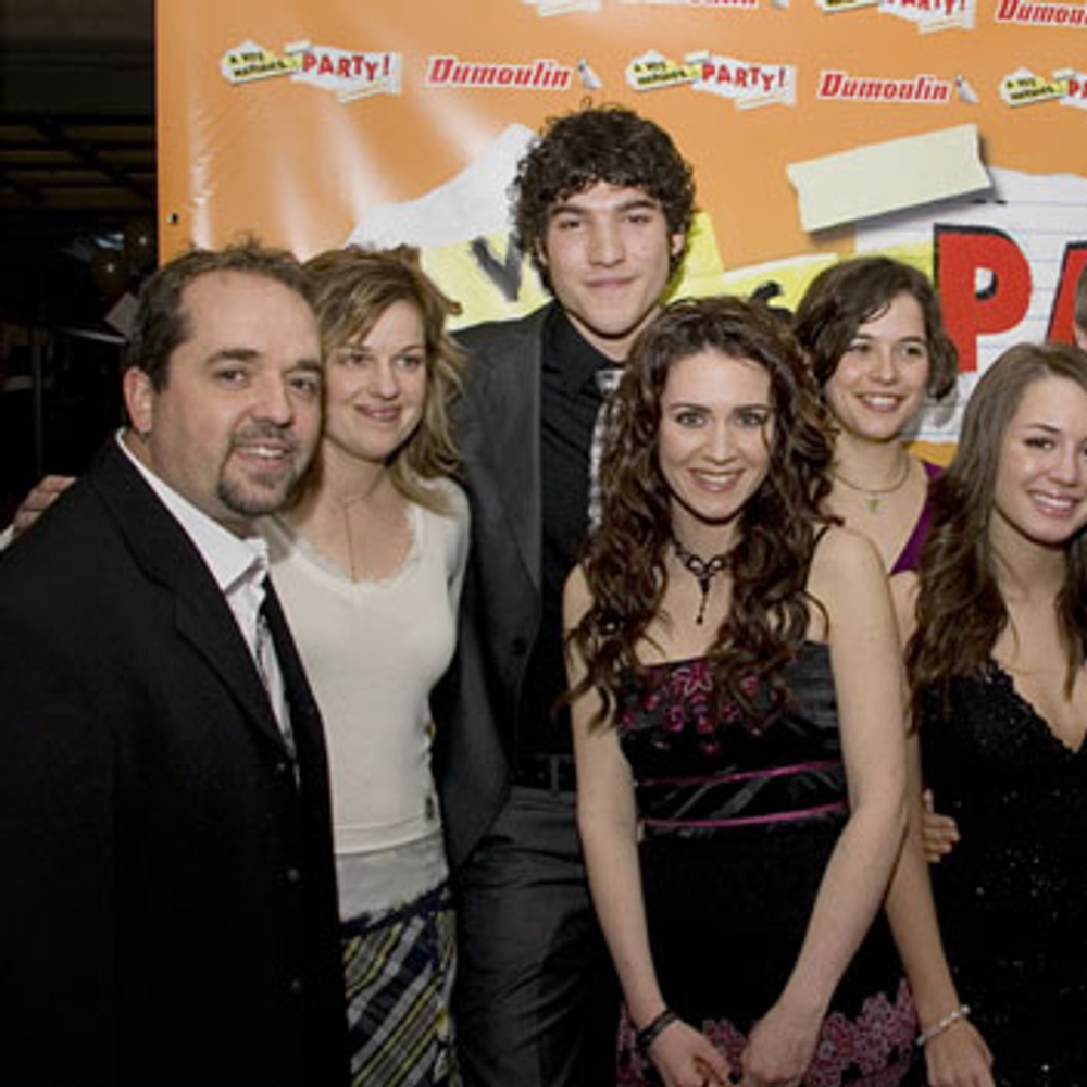 Frédérik D'Amours, Sylvie Moreau, Jason Roy Léveillée, Mélissa Desormeaux-Poulin, Catherine De Léan, Alyssa Labelle, Christian Larouche, Roxanne Gaudette L'oiseau et Kim Lambert.