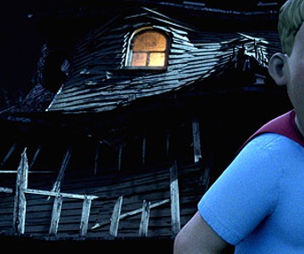 Scène du film La maison monstre