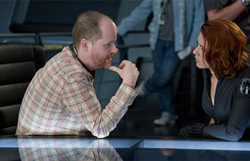 Joss Whedon et Scarlett Johansson sur la plateau de The Avengers