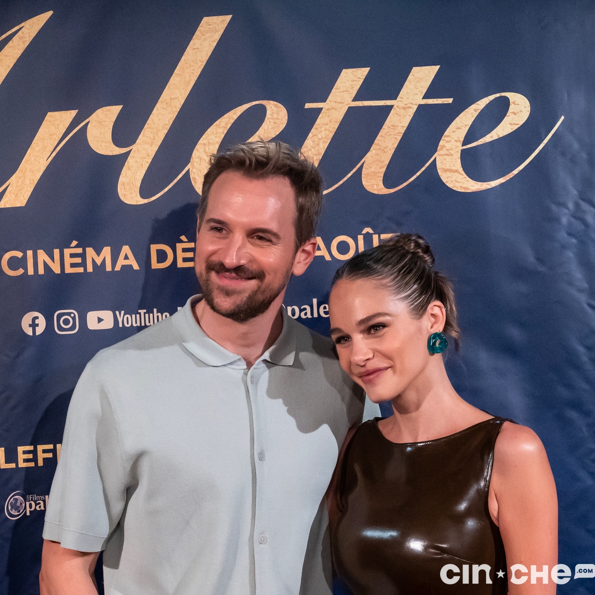 Sur le tapis rouge du film Arlette