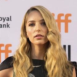 Photo de Jessica Rothe