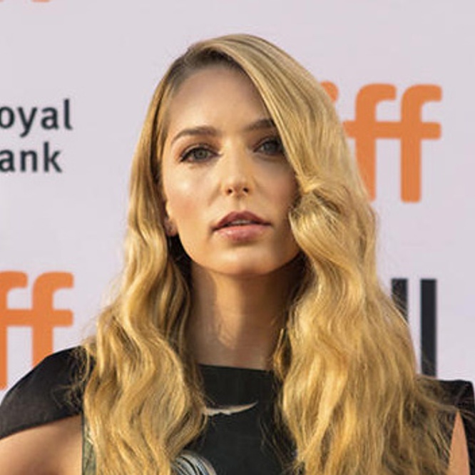 Jessica Rothe