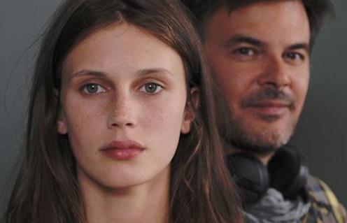 Marine Vacth et François Ozon sur le plateau de Jeune et jolie