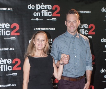 Sur le tapis rouge du film De père en flic 2
