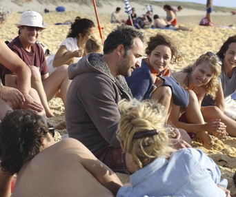 Une scène du film Les petits mouchoirs