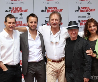 Sur le tapis rouge du film Le sens de l'humour