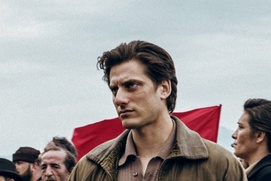 Une scène du film Martin Eden