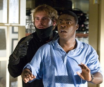 Une scène du film Cop Out