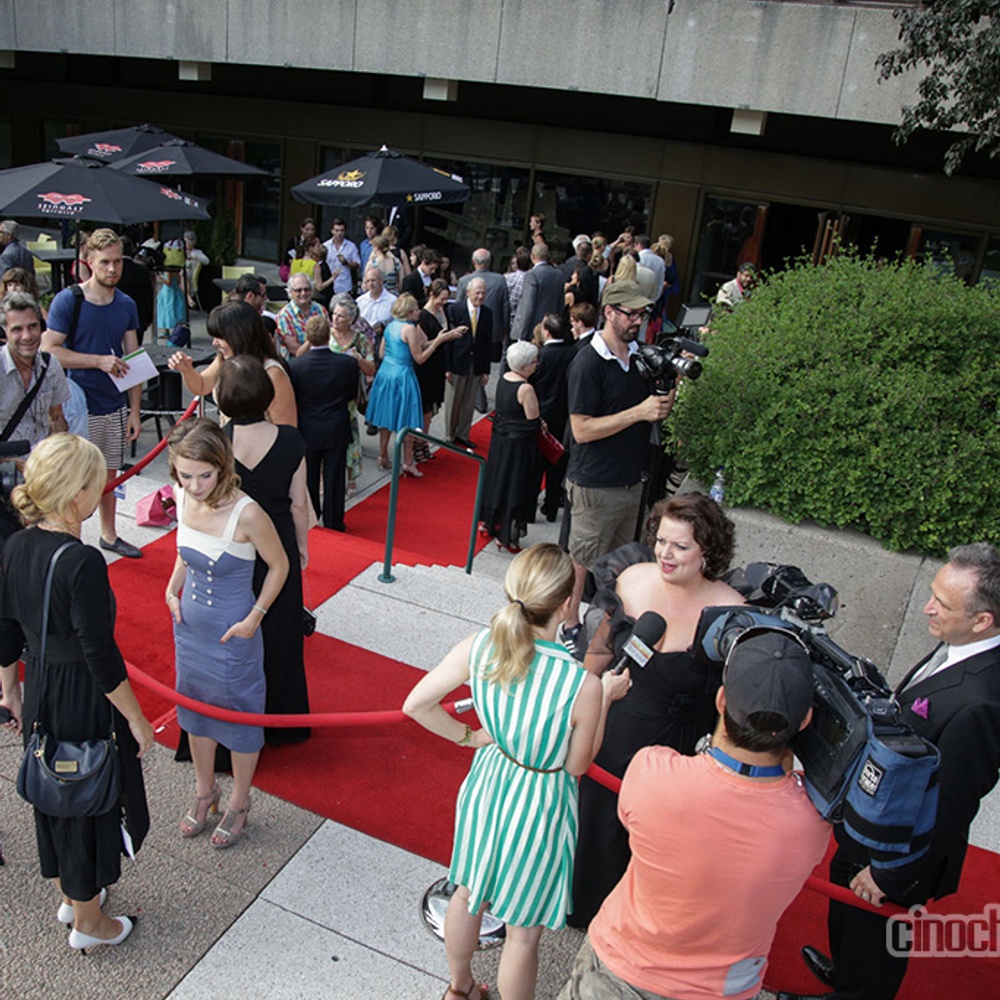 Sur le tapis rouge de Louis Cyr : L'homme le plus fort du monde