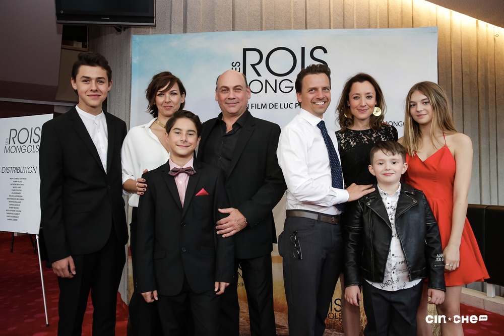 Sur le tapis rouge du film Les rois mongols