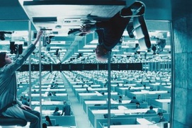Une scène du film Upside Down