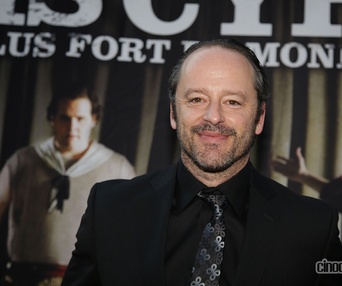 Sur le tapis rouge de Louis Cyr : L'homme le plus fort du monde