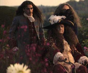 Une scène du film La mort de Louis XIV