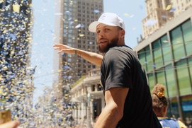 Une scène du film Stephen Curry: Underrated Une scène du film Stephen Curry: Underrated