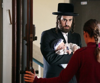 Une scène du film Fill the Void