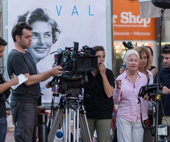 Sur le plateau du film Paris Can Wait