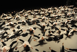 Une scène du film Mr. Gaga Une scène du film Mr. Gaga