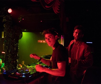 Une scène du film We Are Your Friends