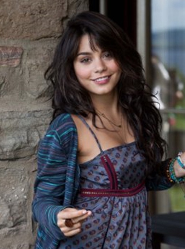 Vanessa Hudgens dans Sortilège