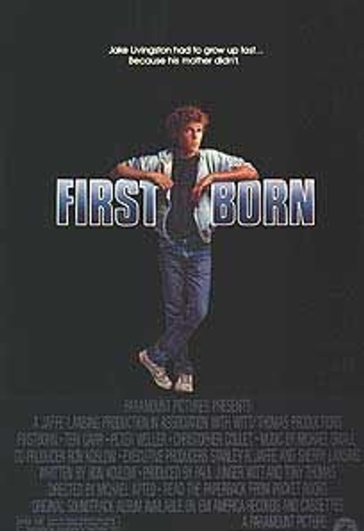 Affiche du film First Born