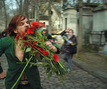 Une scène du film Holy Motors