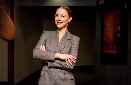 Karine Vanasse brille à la première du film Malek