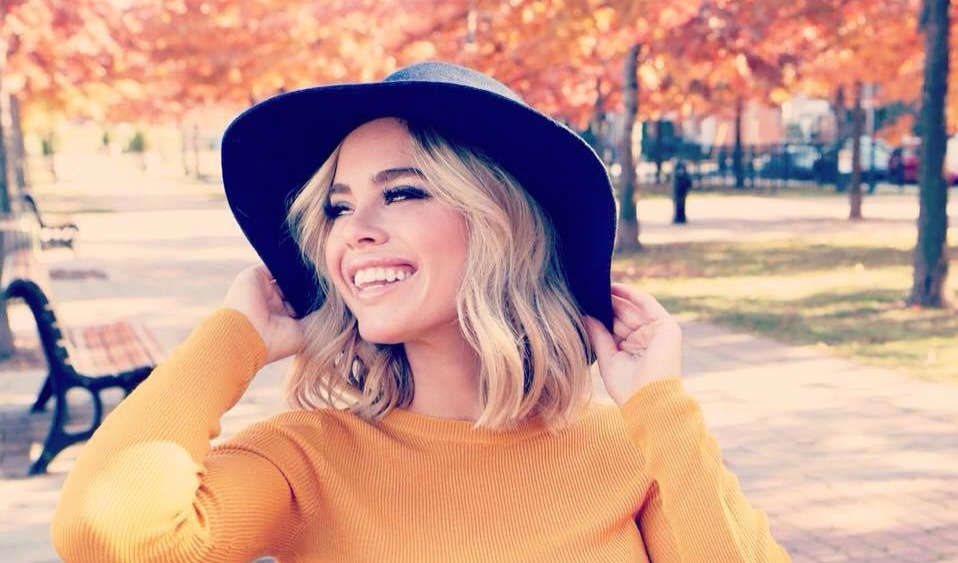 Laurie Doucet termine sa soirée dans les bras de Justin Bieber