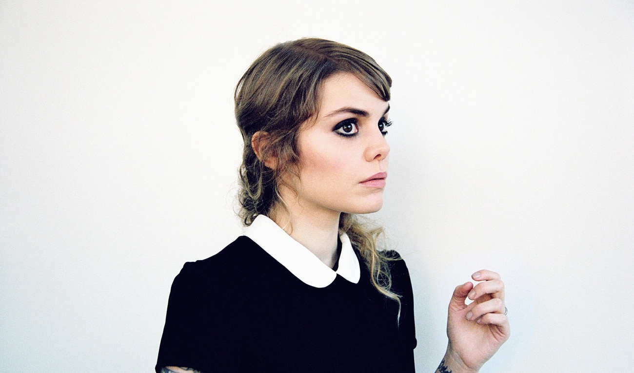 Coeur de pirate confirme sa liaison avec la transgenre Laura Jane Grace
