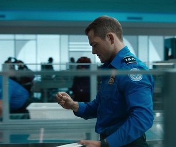 Une scène du film Carry-On