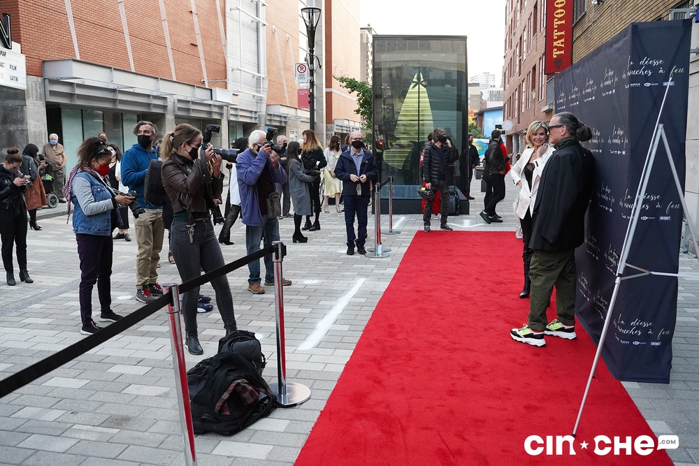 Tapis rouge du film La déesse des mouches à feu