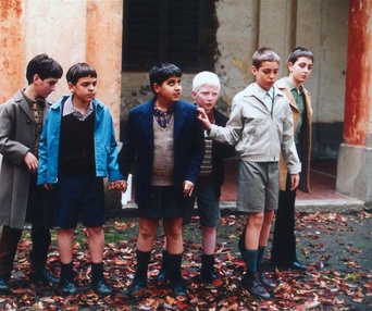 Une scène du film Rouge comme le ciel