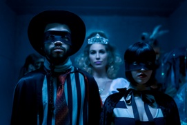 Une scène du film The Voyeurs