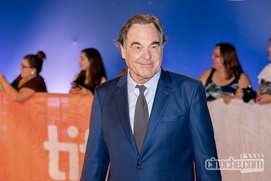 Sur le tapis rouge du film Snowden Sur le tapis rouge du film Snowden