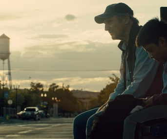 Une scène du film The Marksman
