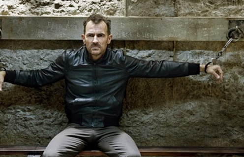 Albert Dupontel dans 9 mois ferme
