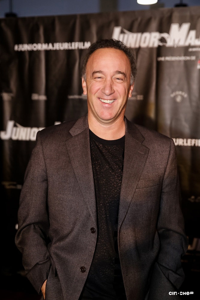 Sur le tapis rouge du film Junior majeur