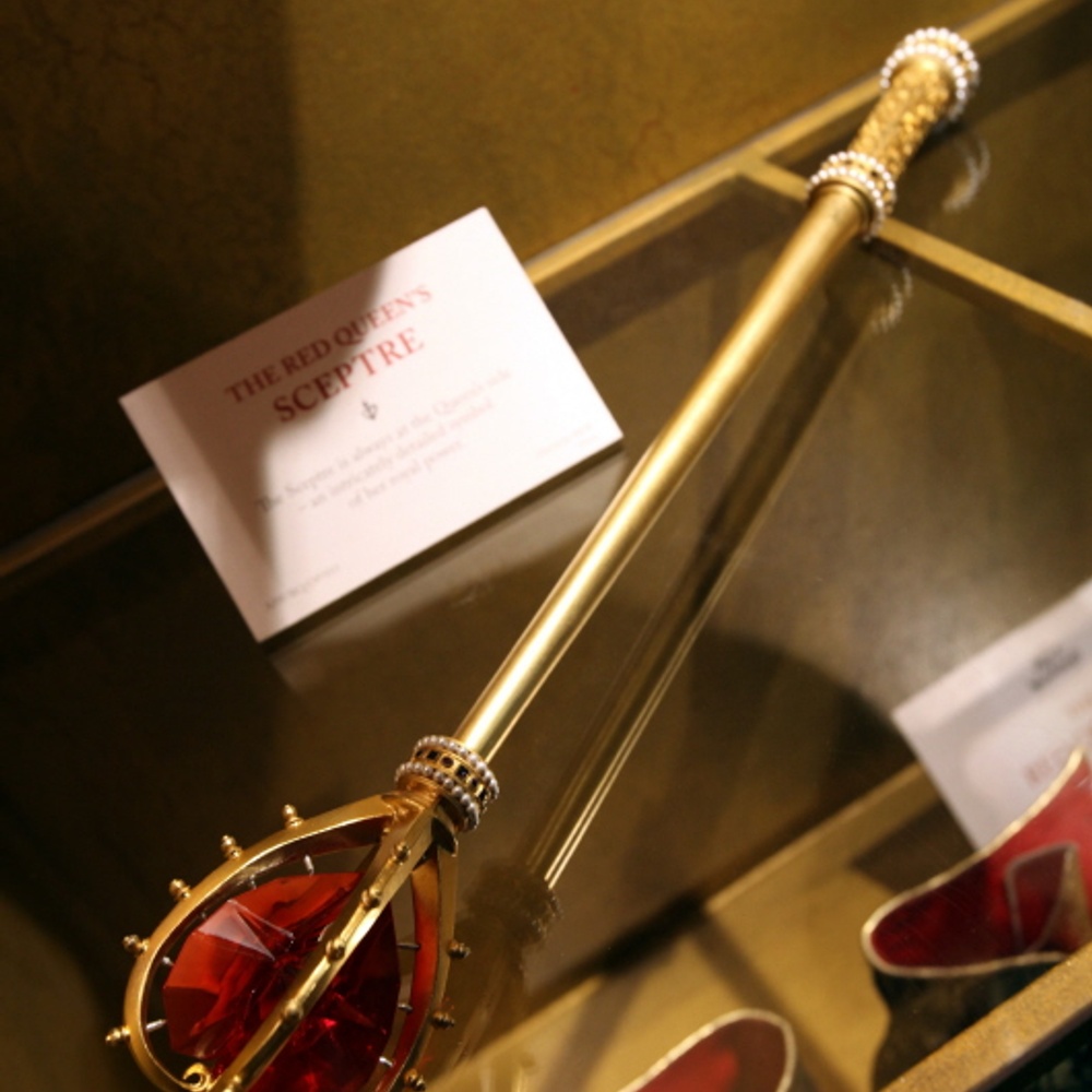 Alice in Wonderland : The Touring Exhibition