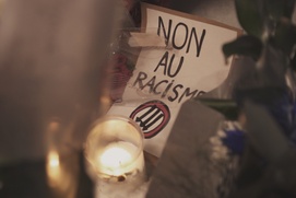 Une scène du film La Mosquée: une communauté menacée