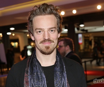Sur le tapis rouge de Le règne de la beauté